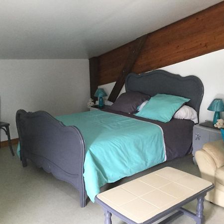 Le Loup Dans La Bergerie Montmartin-sur-Mer Exterior foto