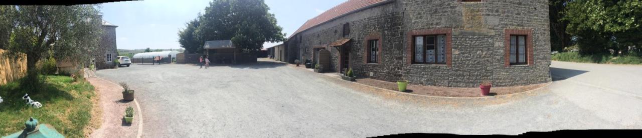 Le Loup Dans La Bergerie Montmartin-sur-Mer Exterior foto