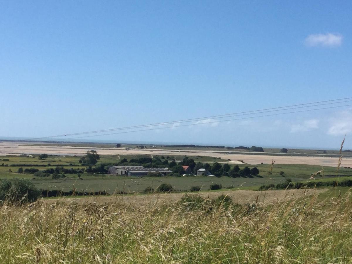Le Loup Dans La Bergerie Montmartin-sur-Mer Exterior foto